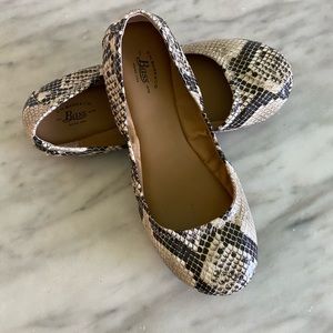 Snakeskin Print Flats